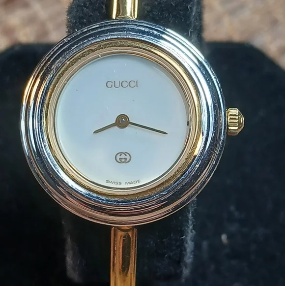 Gucci 11/12 Bezel Change Gold Tone Watch Authentic & Working - Picture 2 of 13